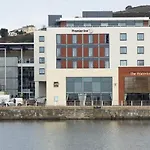Premier Inn Swansea Waterfront