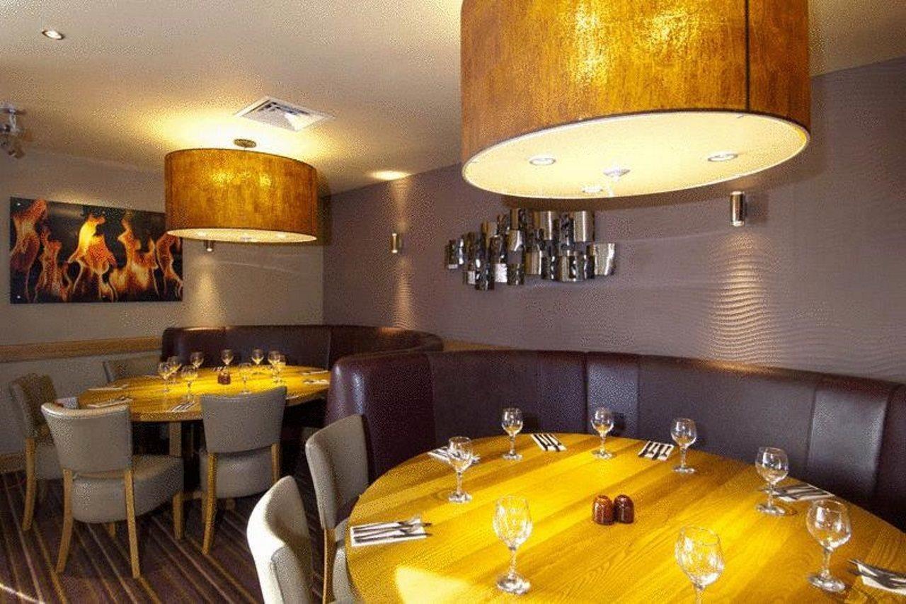 Premier Waterfront 3* Swansea